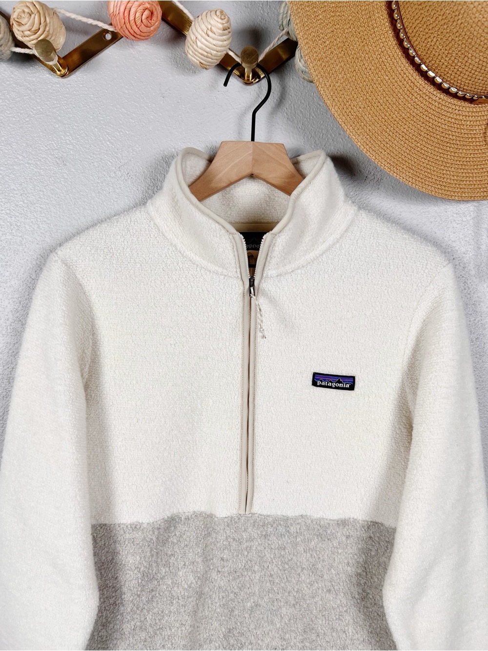 Patagonia Reclaimed Fleece Pullover in Birch White Size Medium - Picture 2 of 6